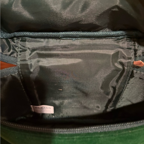 Elemis London faux green cosmetics or skincare products bag - Picture 4 of 8